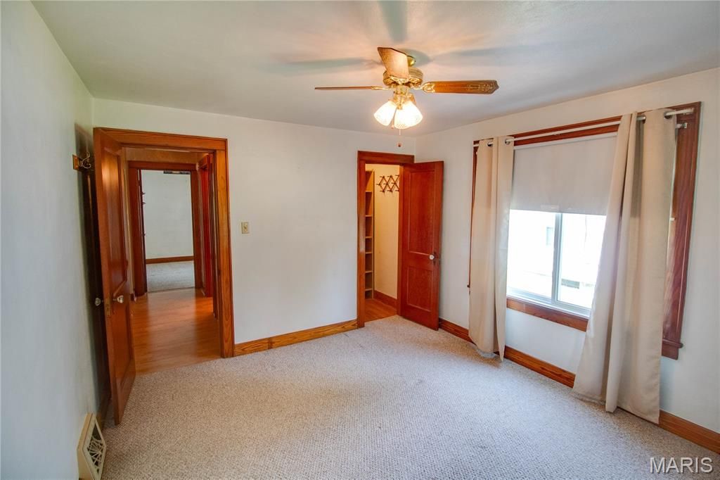 Image 20 of property listing at 3616 Coronado Drive, Alton, IL 62002