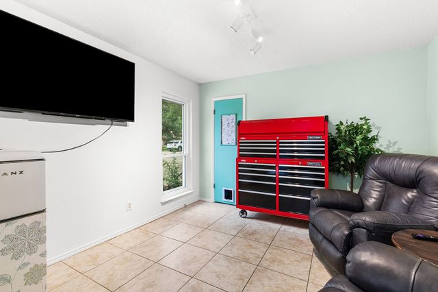 705 Cherry Drive, Groesbeck, TX 76642