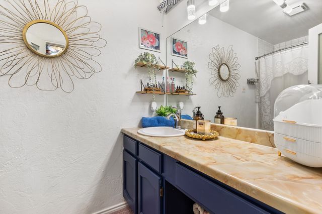 705 Cherry Drive, Groesbeck, TX 76642