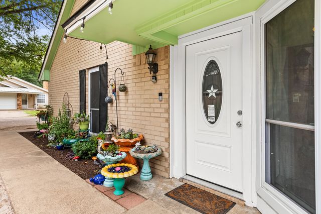 705 Cherry Drive, Groesbeck, TX 76642