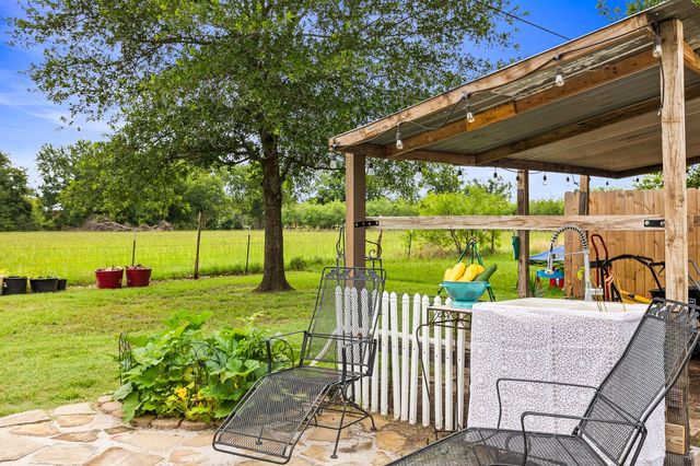 705 Cherry Drive, Groesbeck, TX 76642