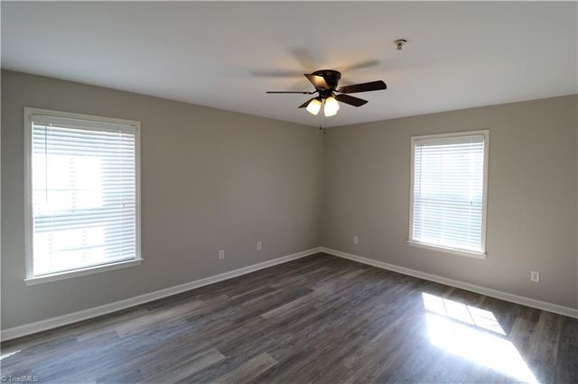 111 Mill Pond Drive, Winston-salem, NC 27106