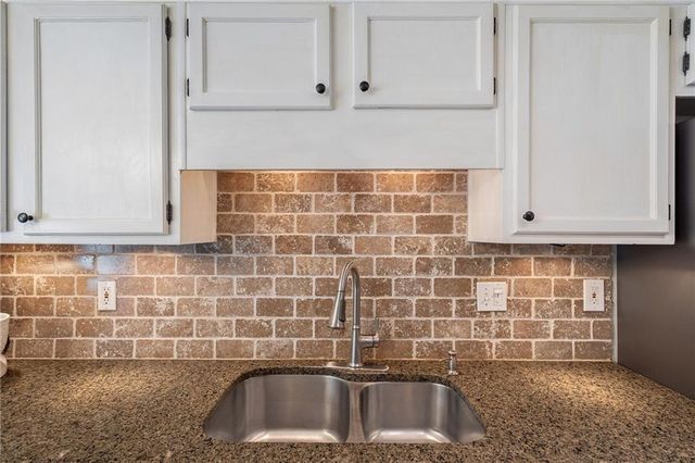 104 Courtyard Terrace, Roswell, GA 30075