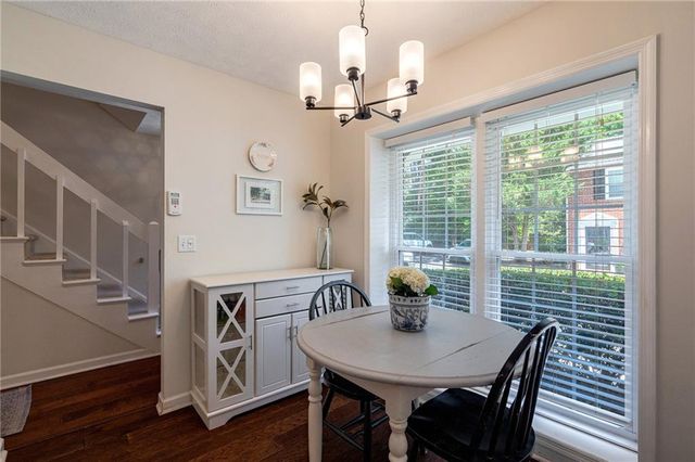 104 Courtyard Terrace, Roswell, GA 30075
