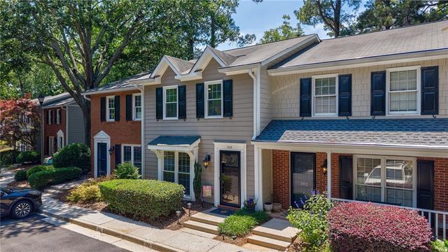 104 Courtyard Terrace, Roswell, GA 30075