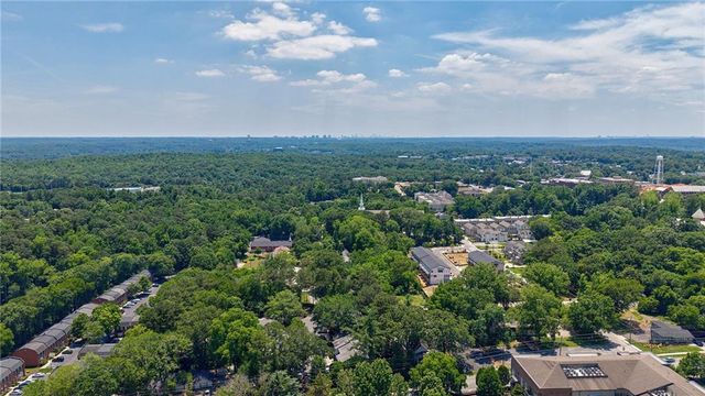 104 Courtyard Terrace, Roswell, GA 30075