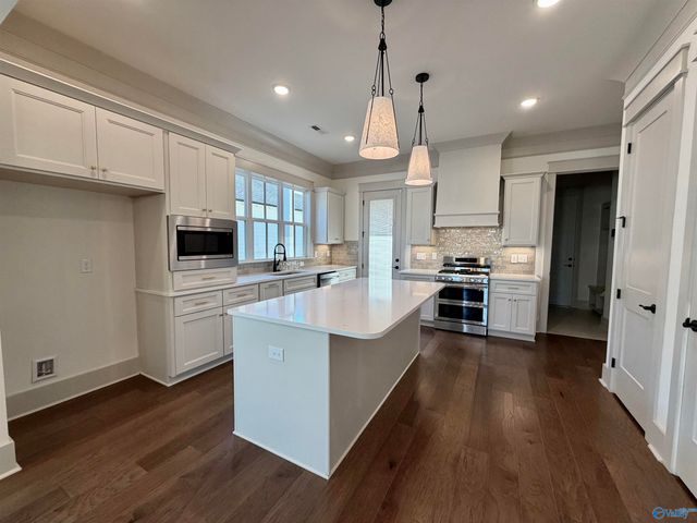 277 Farmhouse Drive, Madison, AL 35757
