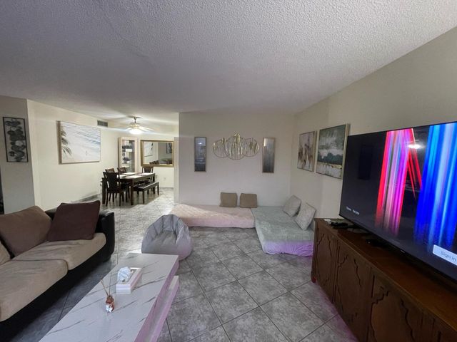 3505 S Ocean Drive, Hollywood, FL 33019