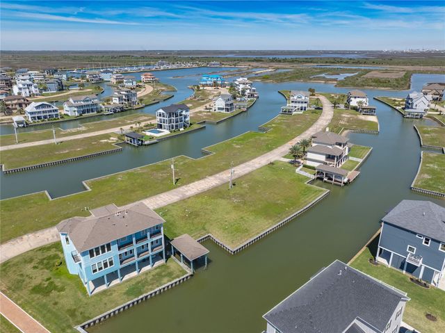 3 Ramrod, Hitchcock, TX 77563