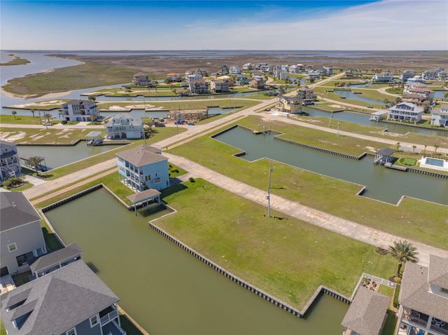 3 Ramrod, Hitchcock, TX 77563