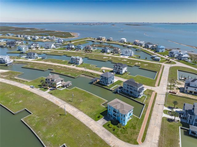 3 Ramrod, Hitchcock, TX 77563