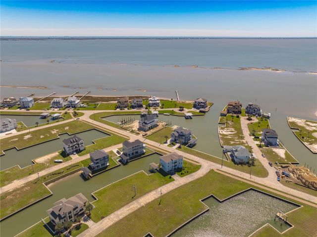 3 Ramrod, Hitchcock, TX 77563