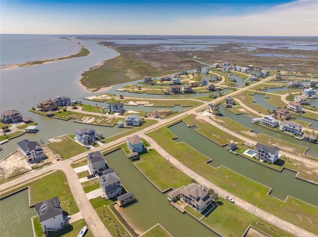 3 Ramrod, Hitchcock, TX 77563