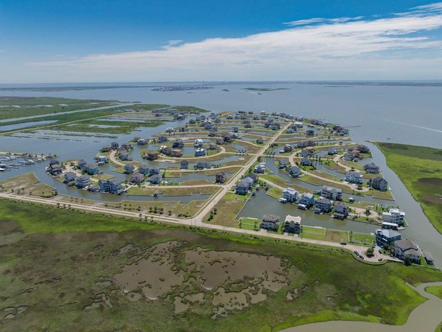 3 Ramrod, Hitchcock, TX 77563