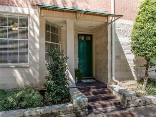 2331 Worthington Street, Dallas, TX 75204