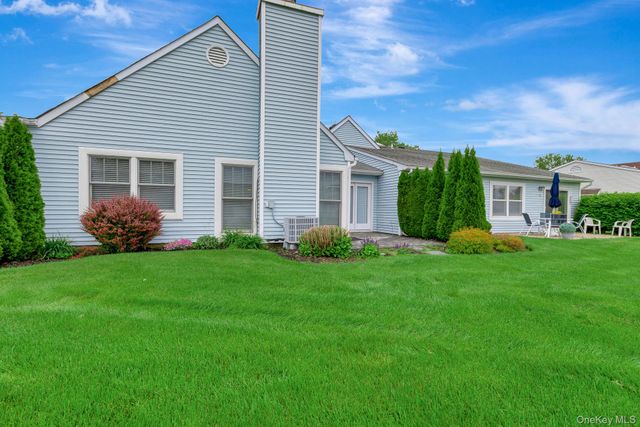 54 Standish Drive, Mount Sinai, NY 11766
