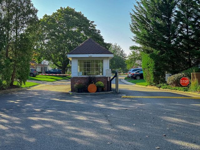 54 Standish Drive, Mount Sinai, NY 11766