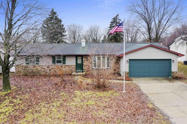 2540 SUN TERRACE, Green Bay, WI 54311