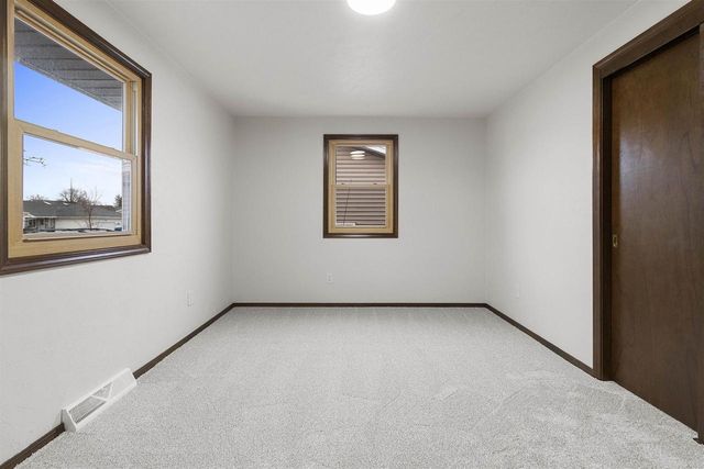 2540 SUN TERRACE, Green Bay, WI 54311