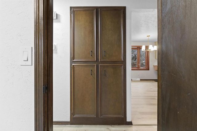 2540 SUN TERRACE, Green Bay, WI 54311