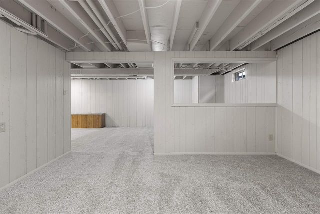 2540 SUN TERRACE, Green Bay, WI 54311