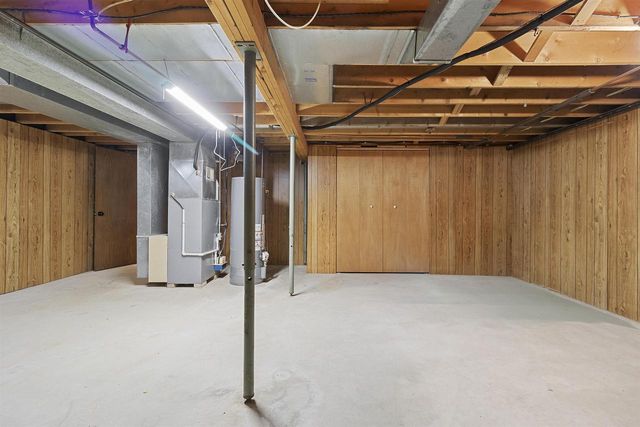 2540 SUN TERRACE, Green Bay, WI 54311