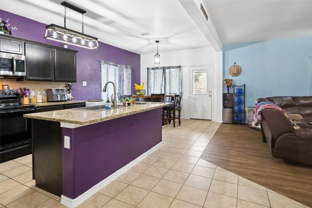 324 Fairgrounds Lane, Ponder, TX 76259