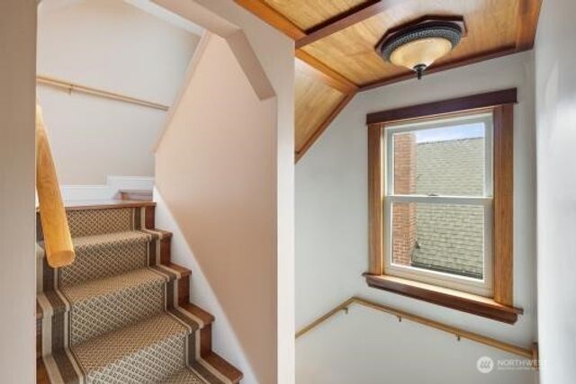 1600 27th Avenue, Seattle, WA 98122