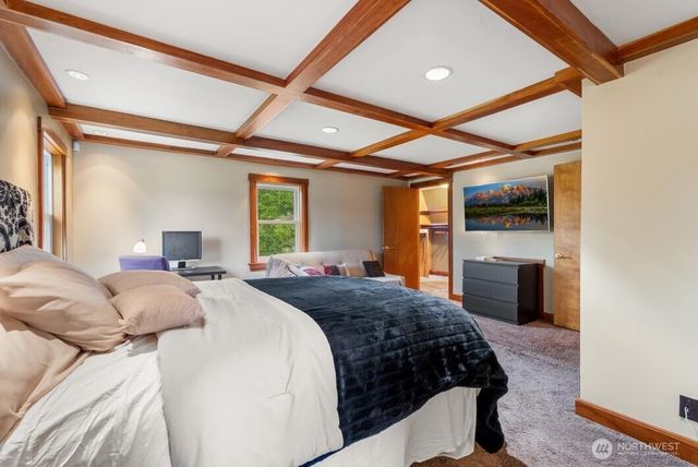 1600 27th Avenue, Seattle, WA 98122
