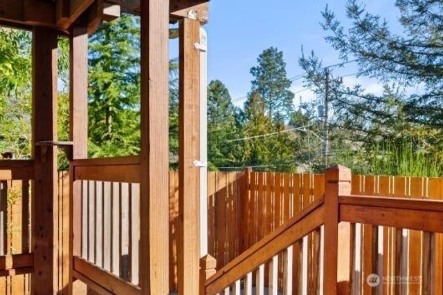 1600 27th Avenue, Seattle, WA 98122