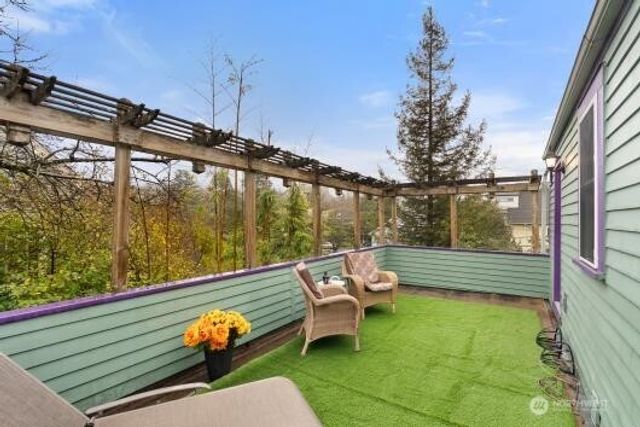 1600 27th Avenue, Seattle, WA 98122