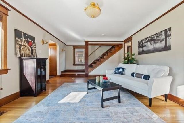 1600 27th Avenue, Seattle, WA 98122