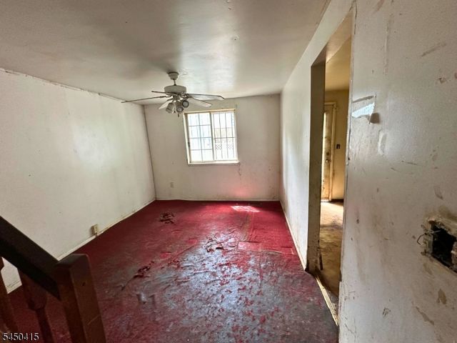 110 Pearl St, Paterson City, NJ 07501