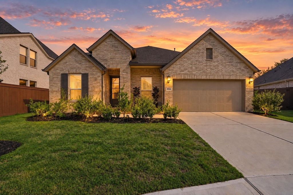 29025 Red Loop Drive, New Caney, TX 77357