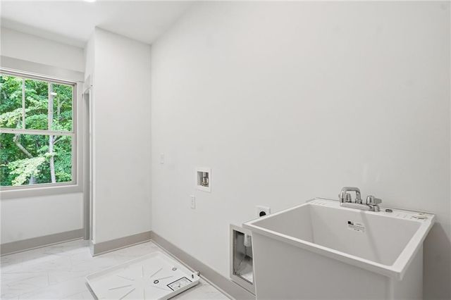1418 Palm Street, Holly Springs, GA 30115