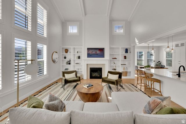 6889 W LAKE AVE, South Jordan, UT 84009