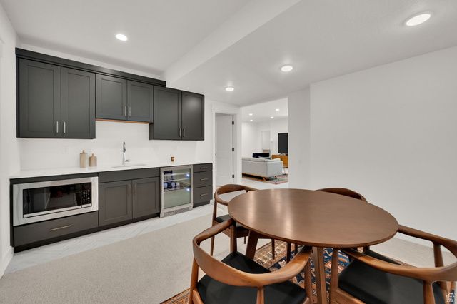 6889 W LAKE AVE, South Jordan, UT 84009