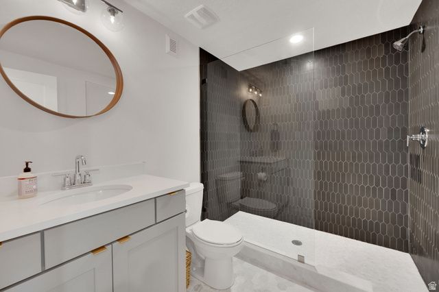 6889 W LAKE AVE, South Jordan, UT 84009