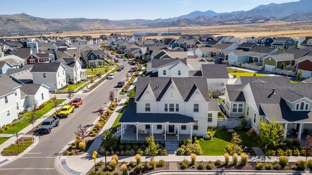 6889 W LAKE AVE, South Jordan, UT 84009