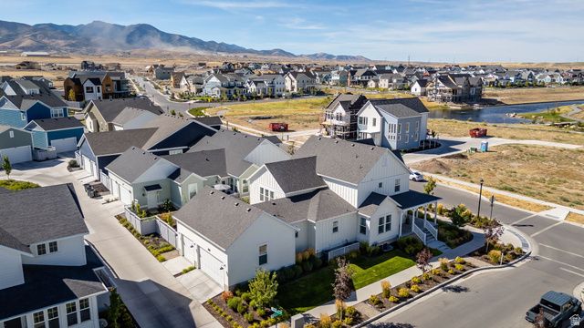 6889 W LAKE AVE, South Jordan, UT 84009