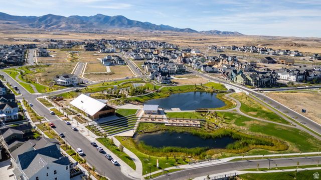 6889 W LAKE AVE, South Jordan, UT 84009