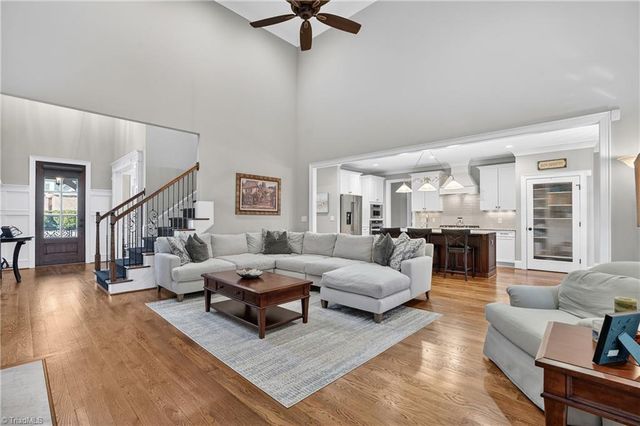 1880 Woodstock Road, Clemmons, NC 27012