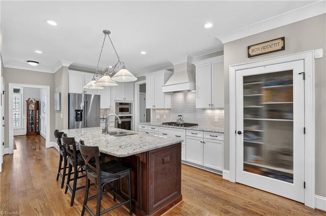 1880 Woodstock Road, Clemmons, NC 27012