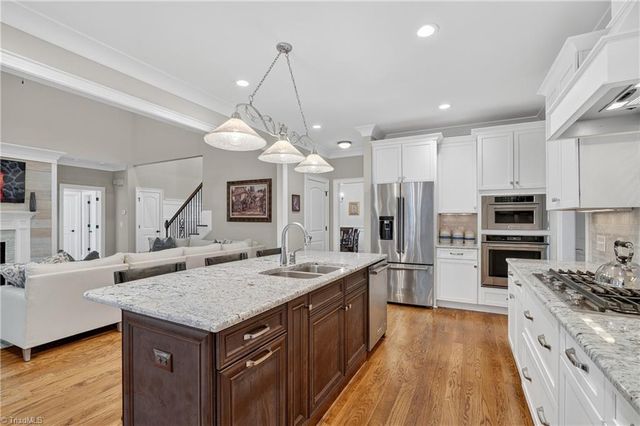 1880 Woodstock Road, Clemmons, NC 27012