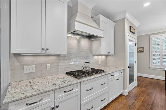 1880 Woodstock Road, Clemmons, NC 27012