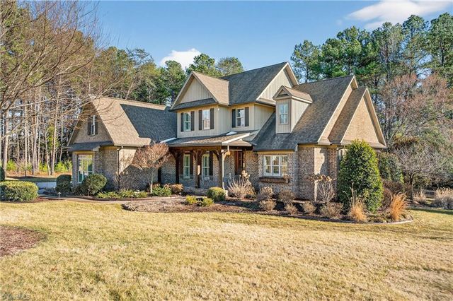 1880 Woodstock Road, Clemmons, NC 27012