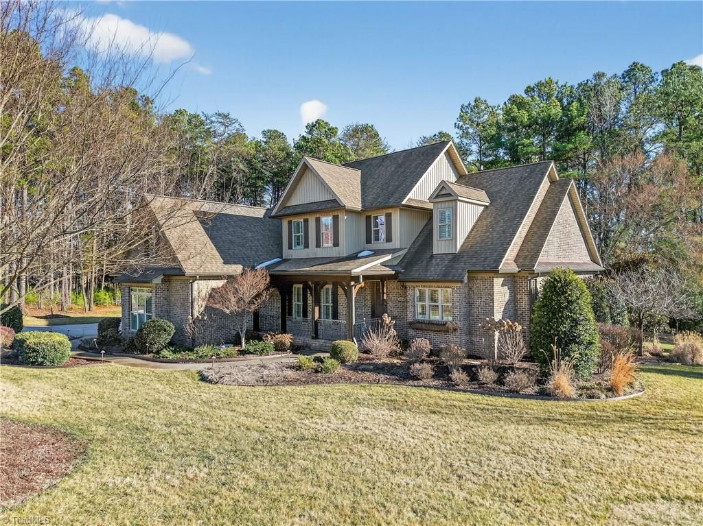 1880 Woodstock Road, Clemmons, NC 27012