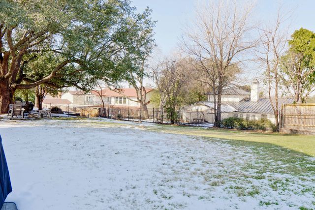 7604 Westwind Drive, Fort Worth, TX 76179