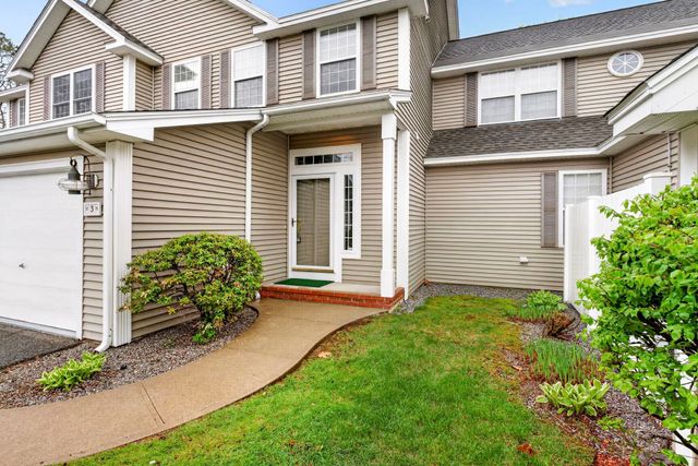 3 Summer Snow Lane, Bedford, NH 03110