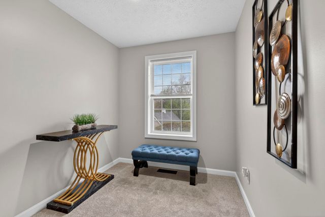 3 Summer Snow Lane, Bedford, NH 03110